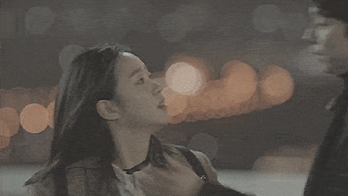 为什么男生接吻喜欢伸舌头看到答案我脸红了