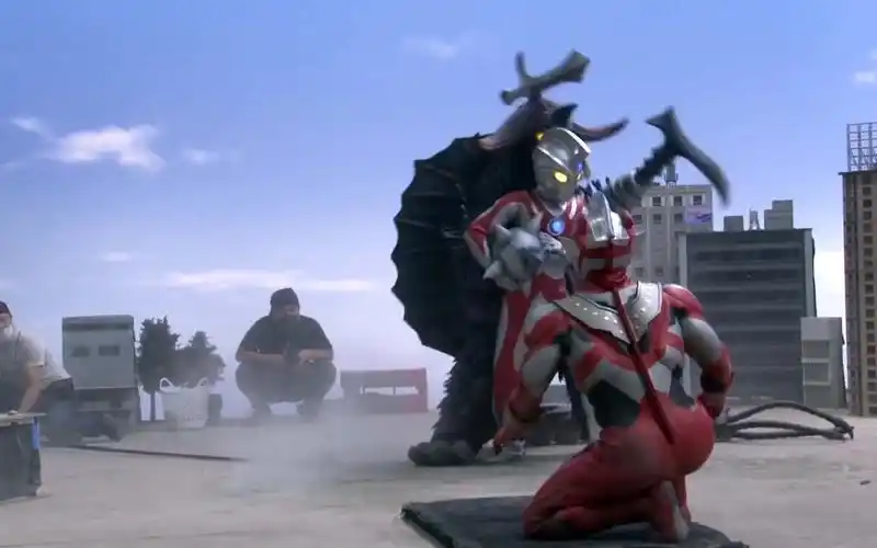 【泽塔奥特曼花絮】泽塔和艾斯联手对抗超兽巴拉巴是怎么拍的?