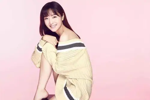 寒竹专访秦鸣悦一边长大一边追梦