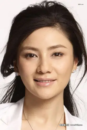 美女主持人胡可写真图