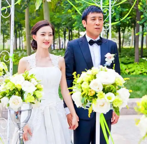 回顾:于和伟和王丽坤被拍"私会照",陷出轨风波,后靠姐姐力