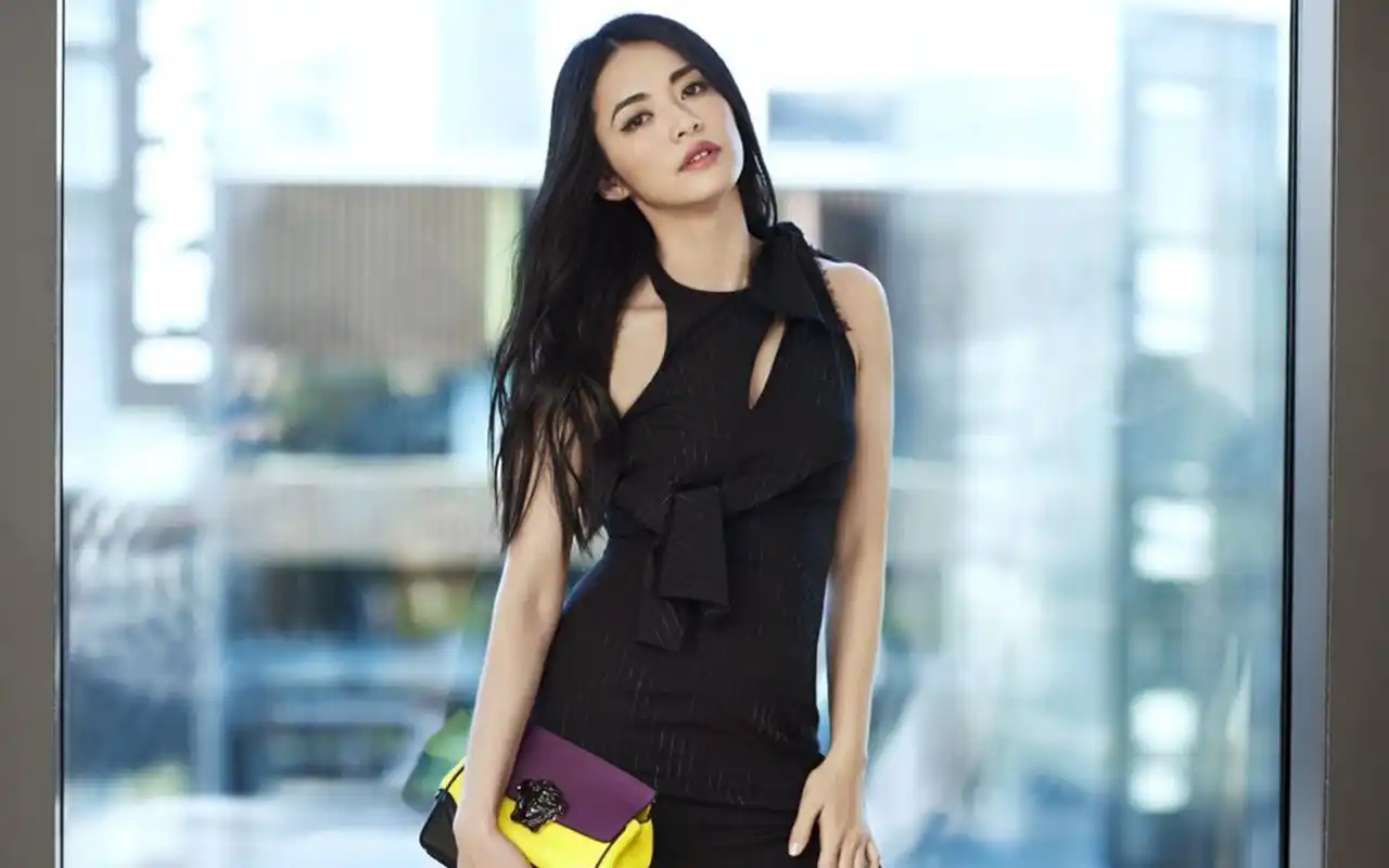 姚晨时尚性感街拍图片桌面壁纸