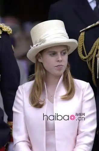 服装品牌招商 搭配 英国王室碧翠丝公主的时尚品位(图)