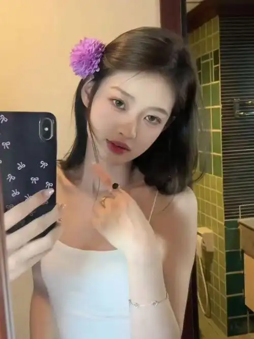 王思聪女友疑宣示主权放话拿出属于我的一切网友拿行李走吧