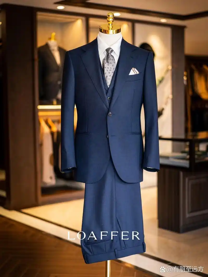 蓝色系西装合集|建议每个男人都有一套6015 不偏不倚,内涵深厚