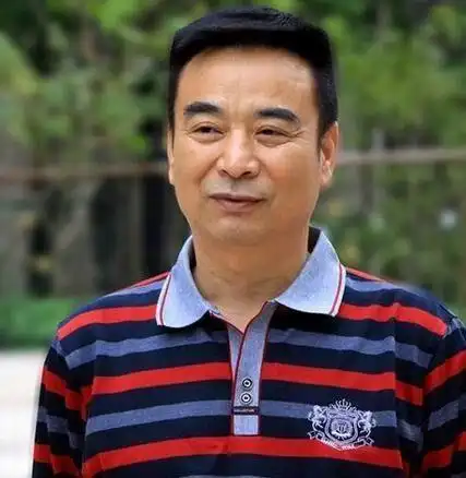 他是台湾妇女偶像最早琼男郎老爷专业户实力派老戏骨