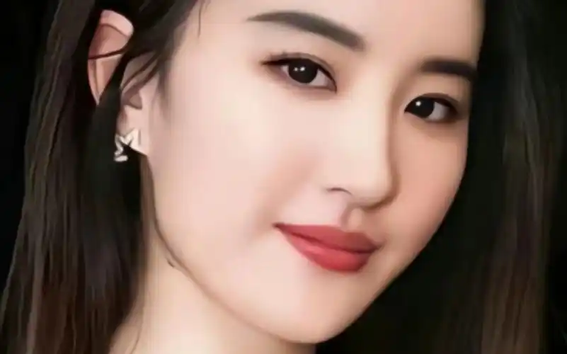 刘亦菲:露个肩都能激动哦,都能叫大尺度.