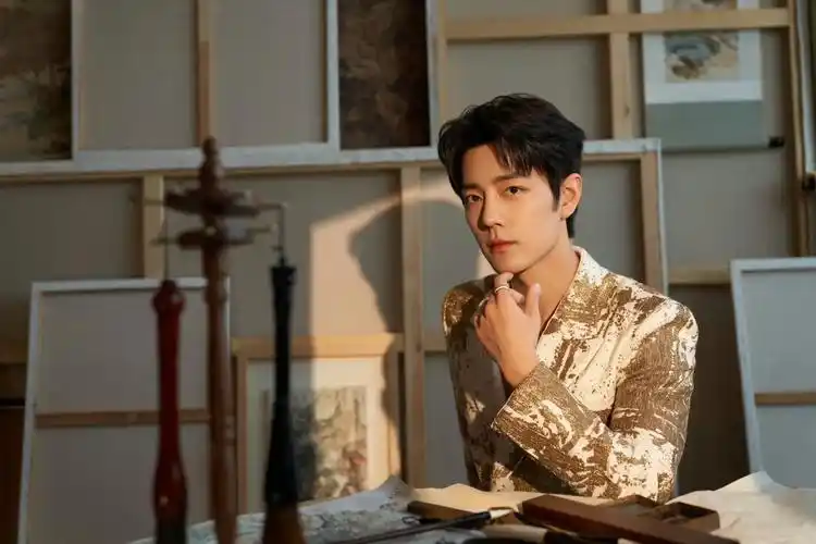 他是#肖战 越来越从容淡定!#西装杀 - 抖音