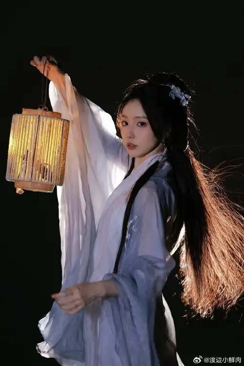 成果拍出了月的阴晴圆缺#  我不允许还有人没看过成果这组古风写真