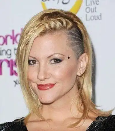 女生中长发剃鬓角图片女生发型剃鬓角剃后脑勺