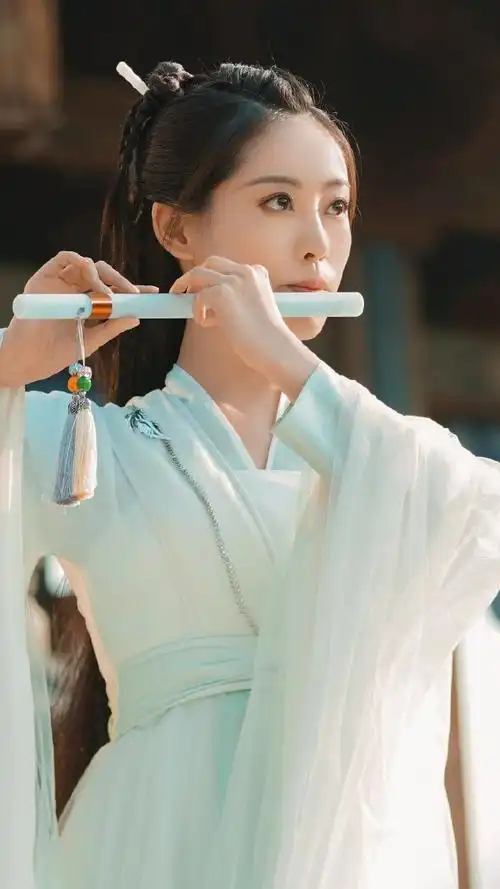 遇龙流萤祝绪丹