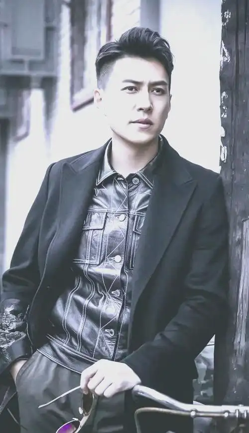 《我的前半生》职场与爱情背后,贺涵角色解析