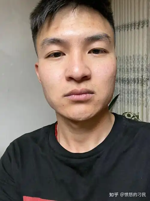 有没有长得丑的男生照片分享一下我想知道什么样算丑