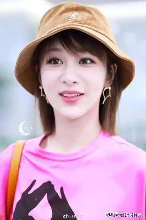 31岁杨紫,性感饱满韵味十足!_身材_才华_魅力