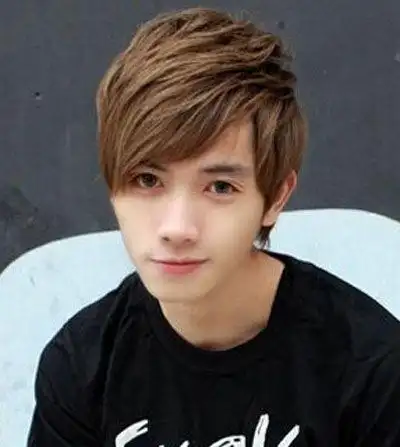 男生 斜刘海纹理烫短发