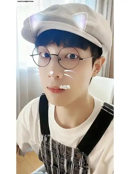 倒霉死勒  b站直播的造型太可爱啦～一整个爱住了