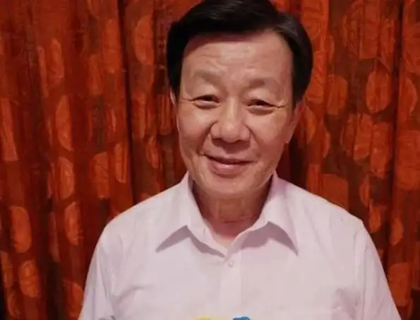 69岁视帝寇世勋一妻一妾两儿两女晚年还有贤妻在侧