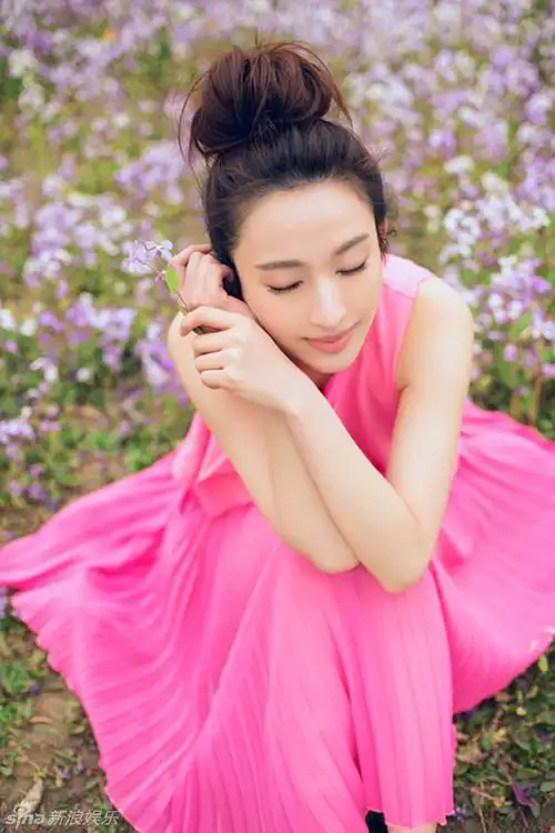 组图:张俪森女系写真曝光 笑靥如花展春日气息_高清图集_新浪网