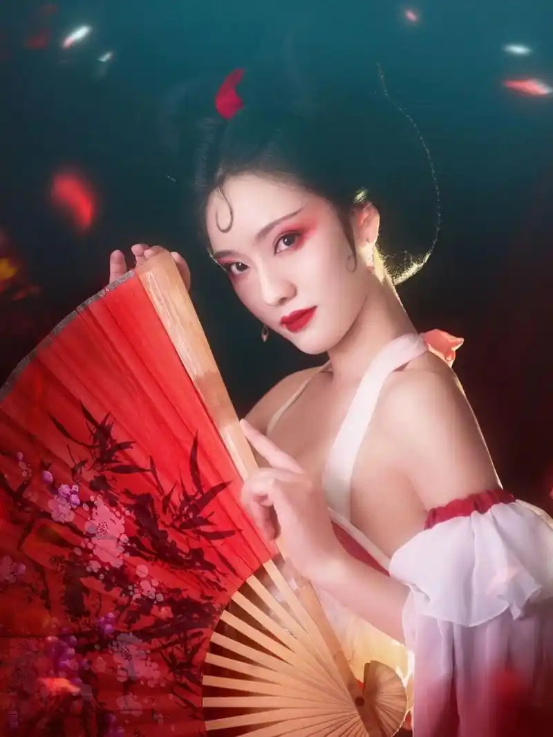 四款苏妲己写真02谁最贴近原著71 狐五十岁02能变化为妇人,百岁