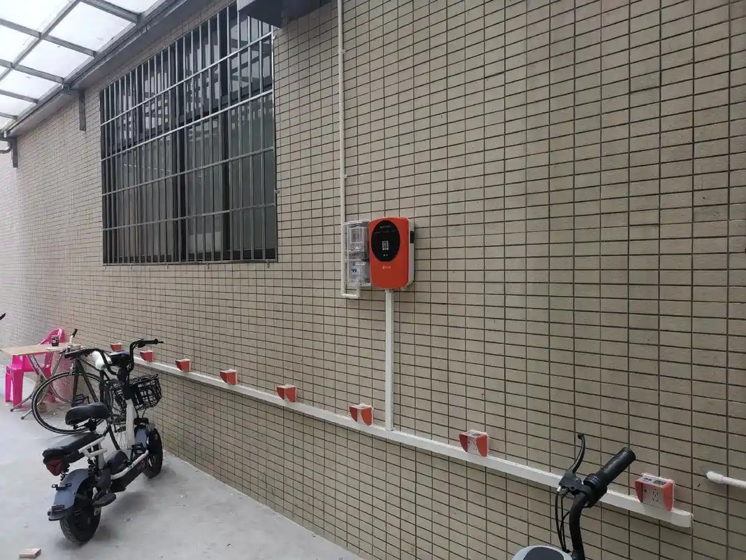 为了解决各租户电动车充电难的问题,充电桩已已搞好了#原创作品 - 抖