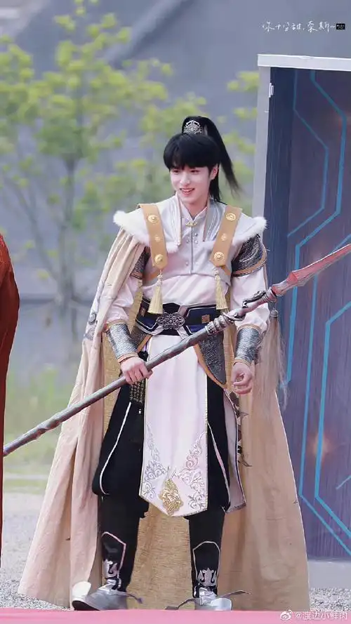刘耀文古装造型也太飒了吧!@时代少年团-刘耀文