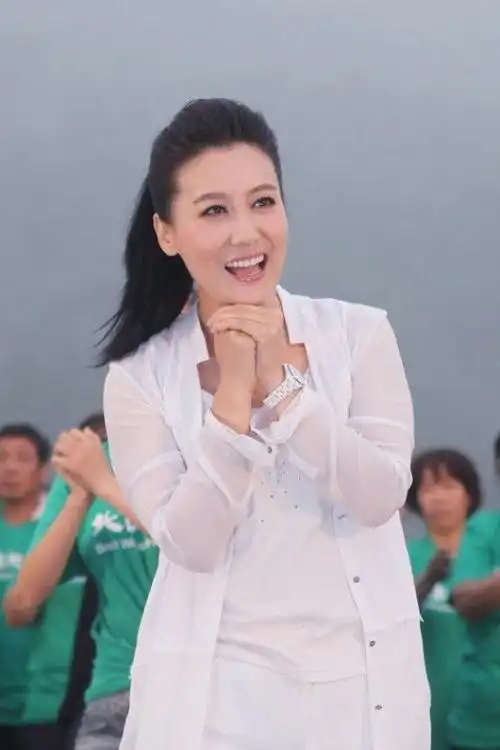 回顾谭晶我这辈子正确的决定就是为科学家丈夫生一对双胞胎