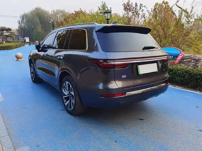 2023年理想one,增程式混动,满油满电能跑1100公里! - 抖音