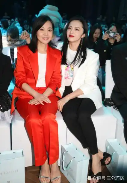 40岁姚晨,48岁闫妮,隔13年再同框,是保养好,还是妆化得太逼真