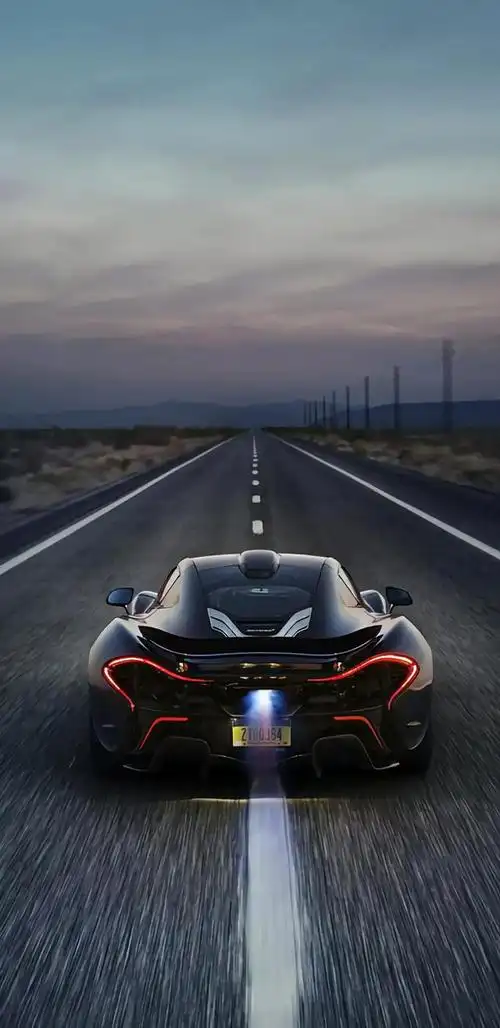 1,超霸气跑车壁纸:「顶级绝美汽车跑车屏保壁纸」炫酷带感,霸气奢华