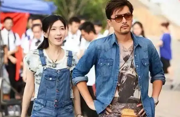 感谢一只猫,爱过薛佳凝江疏影,最后选择娶普通人_黄曦宁_王晓晨_恋情