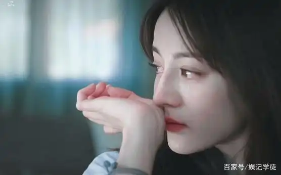 仙女流泪妆,杨幂,热巴,吴宣仪,长得漂亮的女生连流泪都是美的