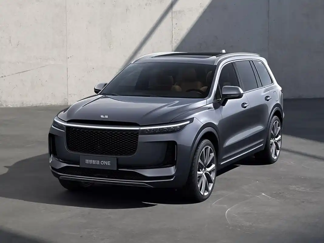 理想智造one更多细节曝光:用料比肩x7,第二排为电动座椅!-新浪汽车