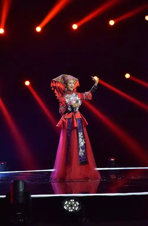 p>李雪,出生于广西壮族自治区桂林市恭城瑶族自治县, a target="