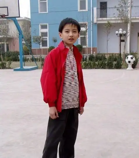 男主角!丁凯乐!