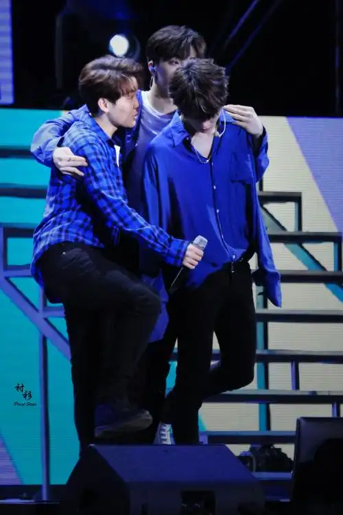 橘柚 长得俊心疼又羡慕弄弄