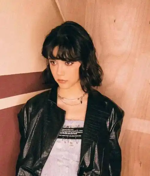 春节造型 | 美式复古短发girl