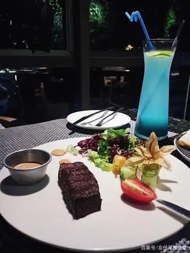 八月生日能打5折!这家海景西餐厅就这么任性,打卡吃饭两不误