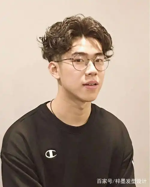 男士纹理蓬松发型,男士纹理卷发(形象提升的必剪发型)