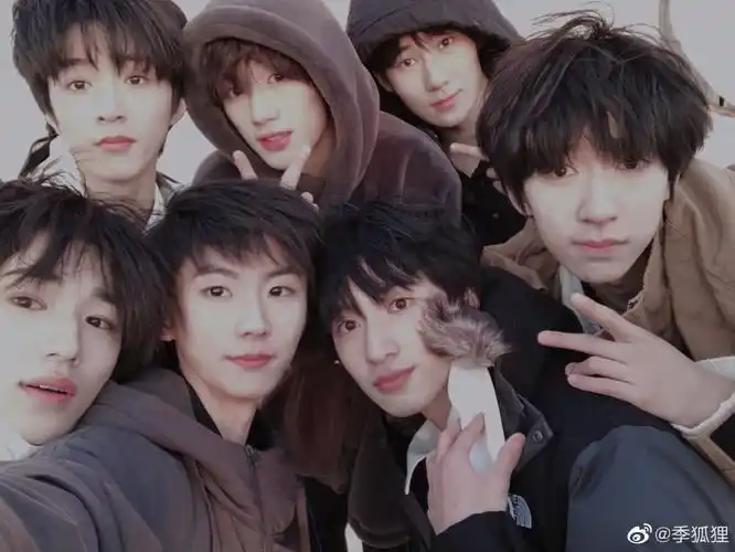 tnt 时代少年团背景图