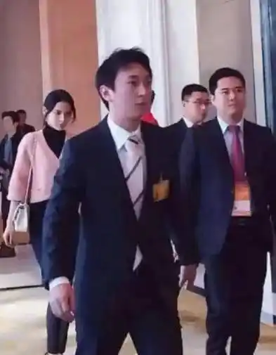 甩"王思聪前女友"标签,成"新一姐"张予曦:人生逆袭靠自己