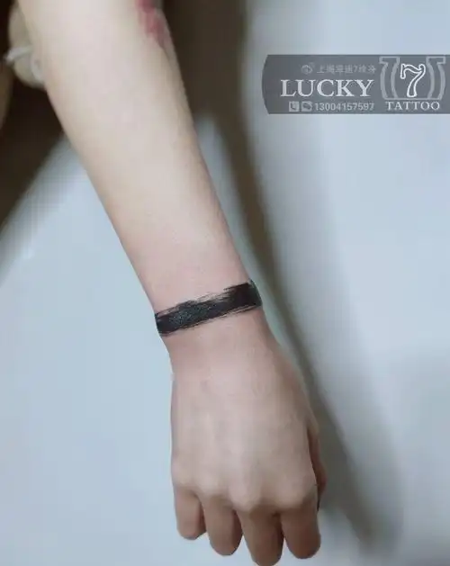 墨圈遮盖幸运7纹身纹身图片水墨手腕遮盖纹身图案