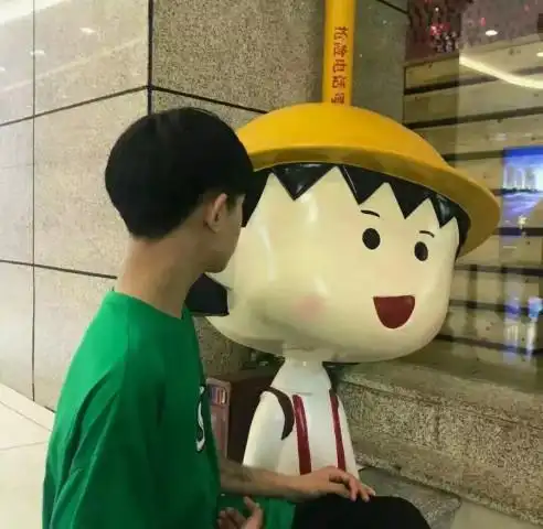 最近火了"深情"情侣头像:从相遇的那天起,我的风景就一直是你