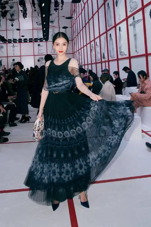 杨颖dior迪奥二零一九秋冬成衣系列发布秀