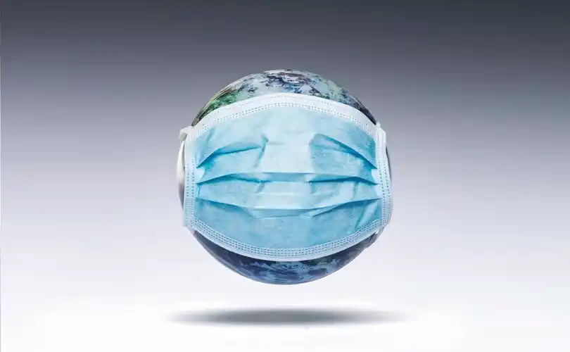 戴着口罩的 i>地 /i> i>球 /i>