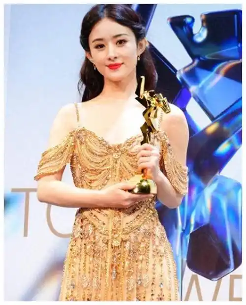 赵丽颖荣获afa新世代奖,探寻演艺之路中的辛勤与耀眼光芒