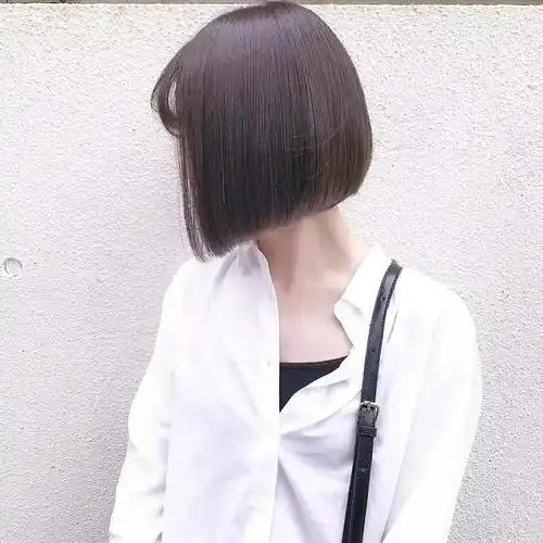 离子烫怎么操作过程,离子烫操作方法("离子烫"和"柔顺"有什么不同)