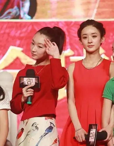 赵丽颖和冯绍峰决定补办婚礼,在巴厘岛举行,伴娘只透漏了两位