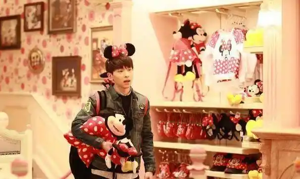 原创邓伦粉丝太有才工作室破坏控评队形被怼杨幂马思纯送祝福