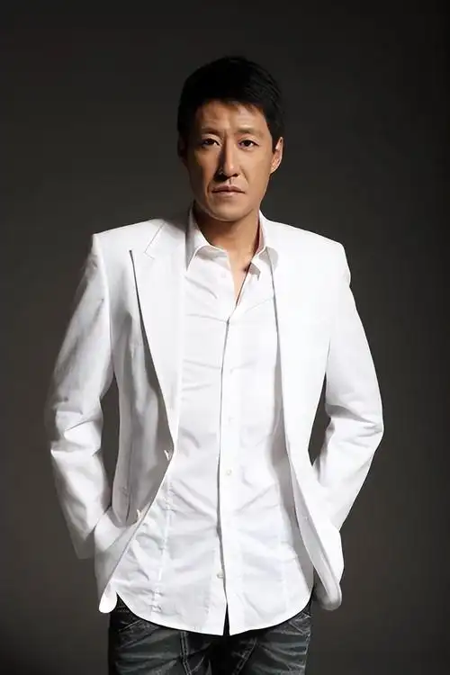 于震:娶小13岁辛月,婚后连生三胎,如今一家五口其乐融融最新消息动态