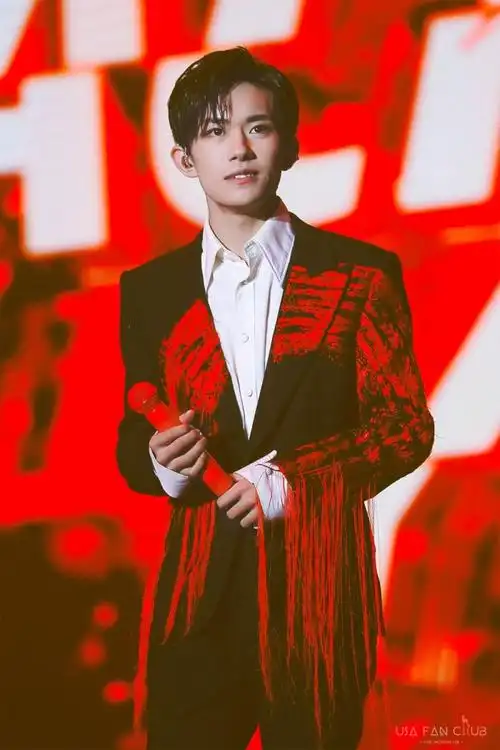 易烊千玺 #tfboys 十八岁成人礼生日会 高清 帅气